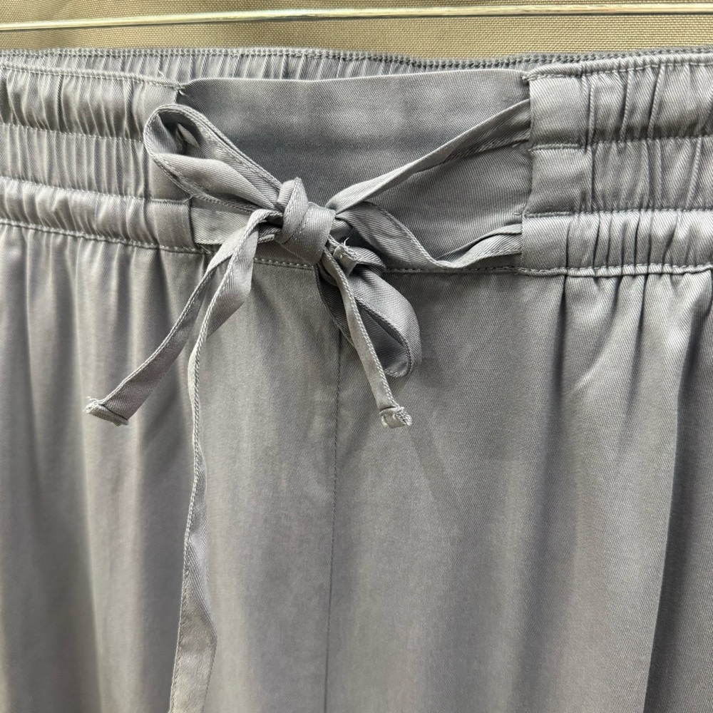 Travis Mathew Size medium Charcoal Joggers - Picture 4 of 8